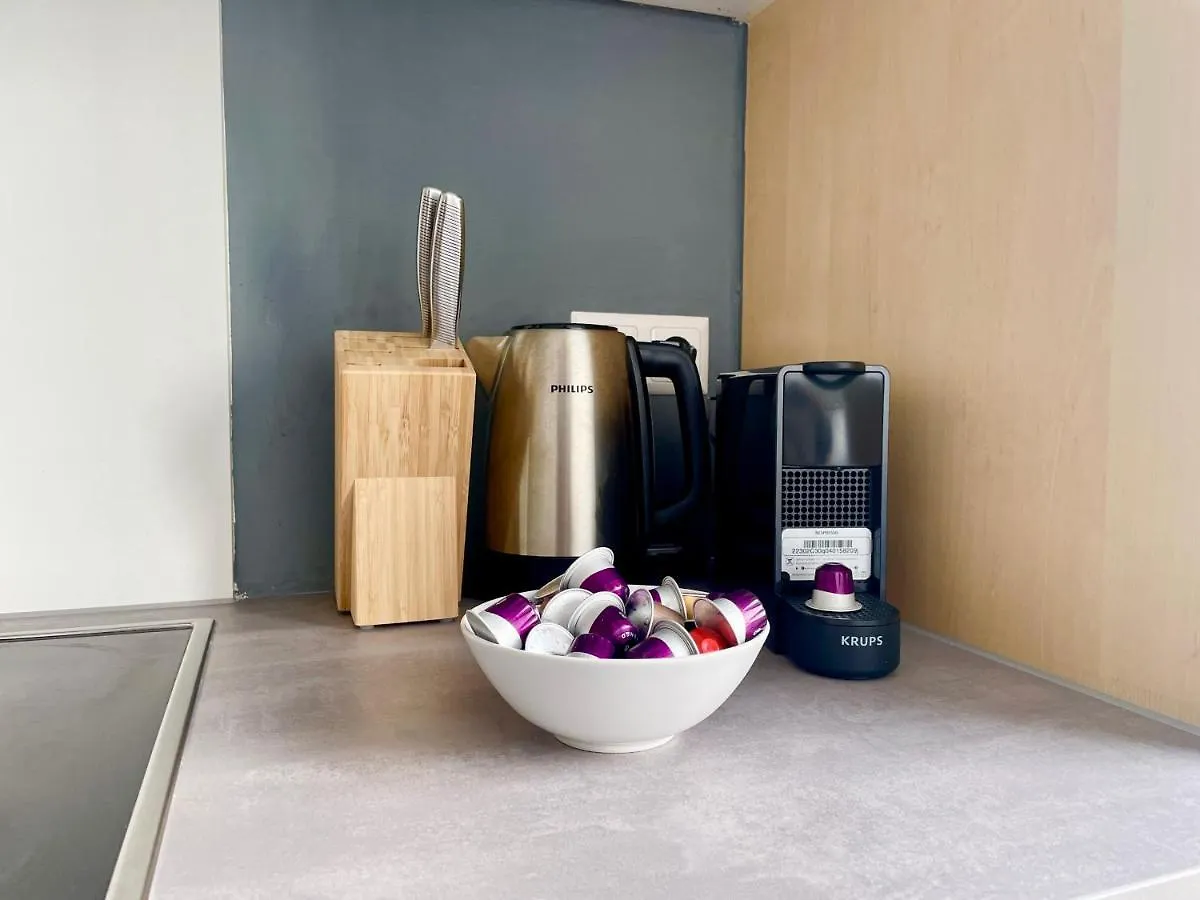 90 M2 Stylish & Modern Apartment With Netflix Vienna 0*,  Austria