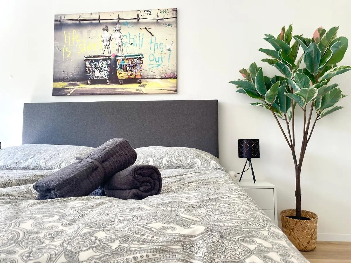 90 M2 Stylish & Modern Apartment With Netflix Vienna Austria